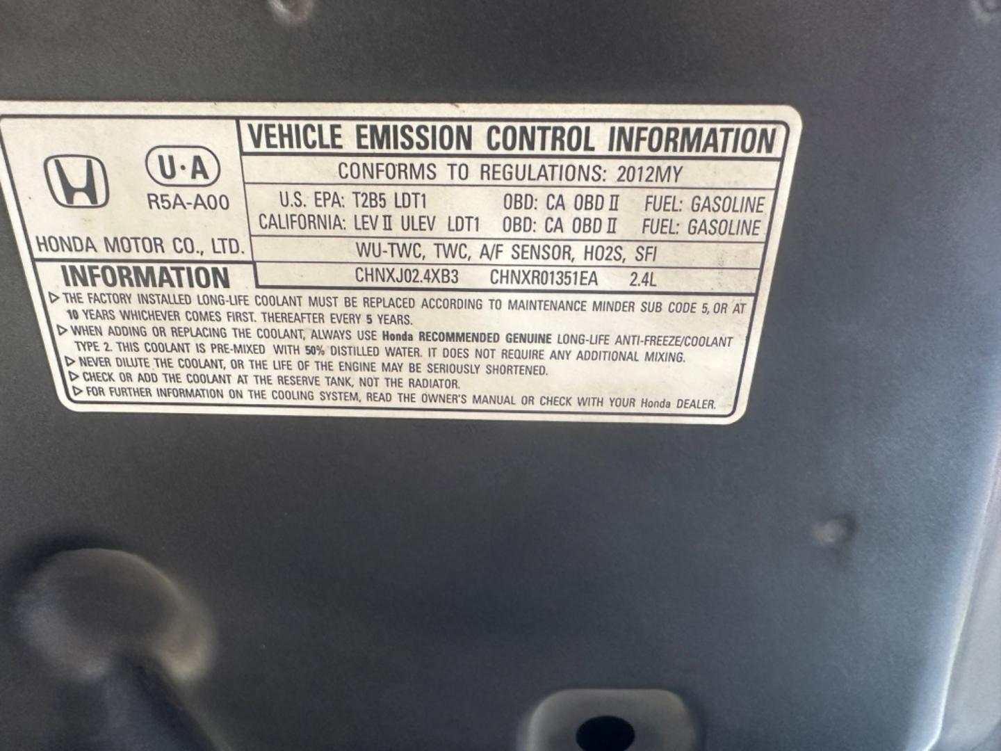 2012 BLUE /GRAY Honda CR-V leather (JHLRM3H70CC) with an 4 CYLINDER engine, Automatic transmission, located at 30 S. Berkeley Avenue, Pasadena, CA, 91107, (626) 248-7567, 34.145447, -118.109398 - Cars and Trucks!! Leather! Moon-roof! Well equipped! In the bustling streets of Pasadena, CA, and the vibrant neighborhoods of Altadena, Glendale, and the broader LA County, finding a reliable, stylish, and affordable vehicle can be a daunting task, especially if you're navigating the complexities - Photo#25